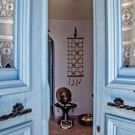 La Casa Tinos